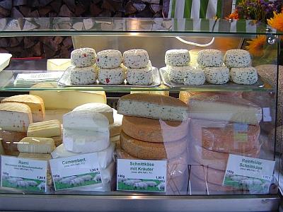 Schafskäse in verschiedenen Variationen